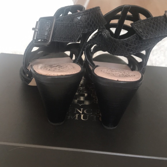 Vince Camuto black leather sandals. Size 8. - Picture 3 of 5